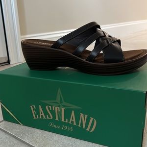 Eastland memory foam women’s sandals